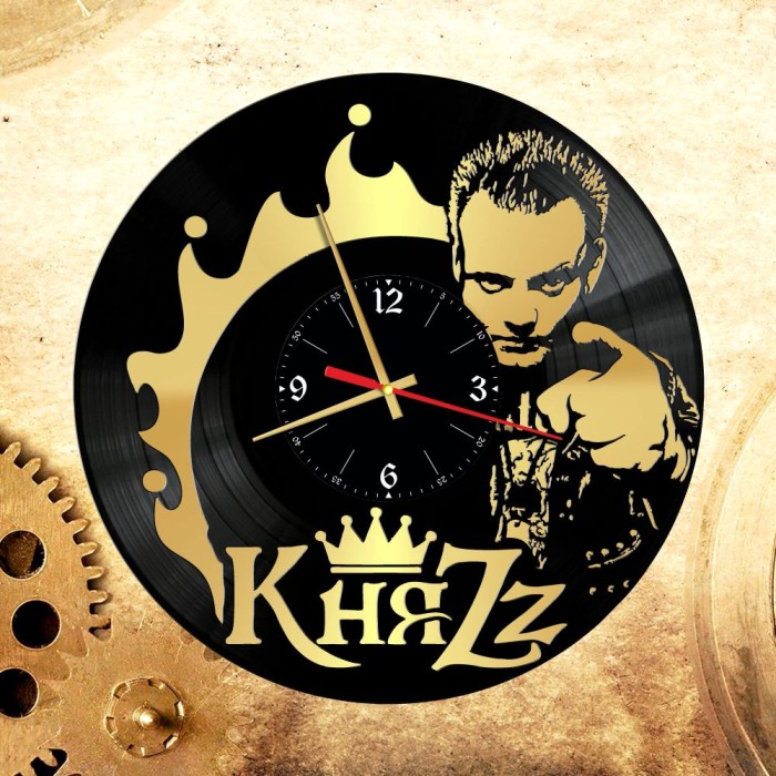 Часы "Княzz" из виниловой пластинки