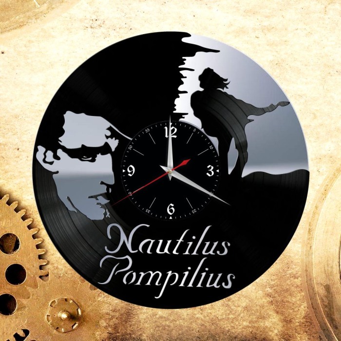 Часы "Nautilus Pompilius" из виниловой пластинки