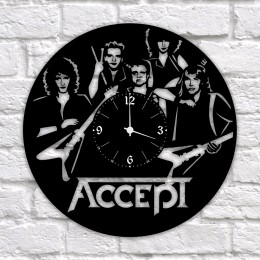 Часы "Accept" из виниловой пластинки