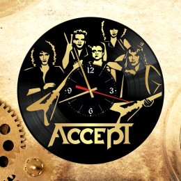 Часы "Accept" из виниловой пластинки