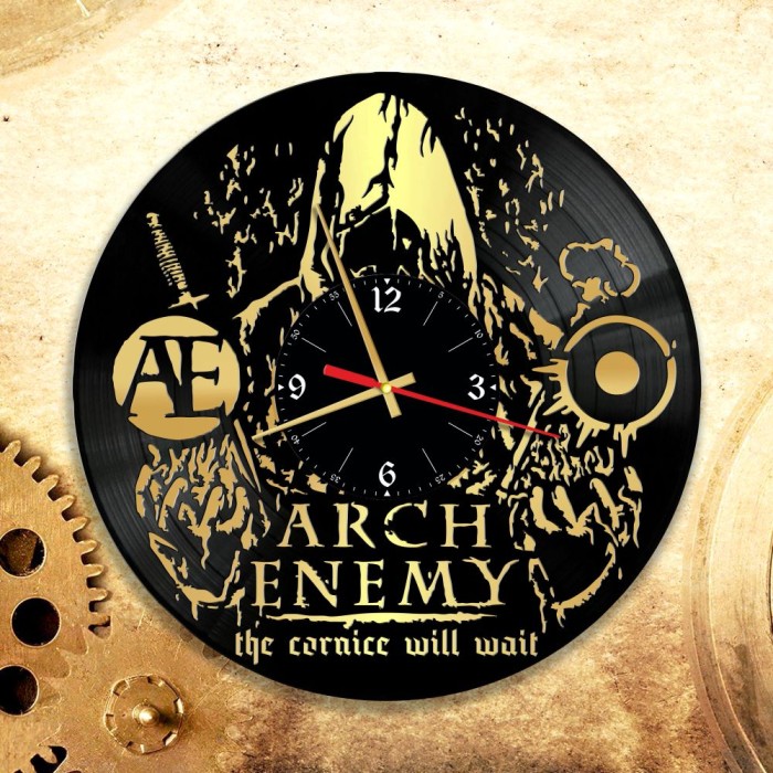 Часы "Arch Enemy" из виниловой пластинки