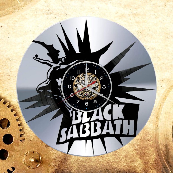 Часы "Black Sabbath" из виниловой пластинки