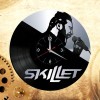 Часы "Skillet" из виниловой пластинки
