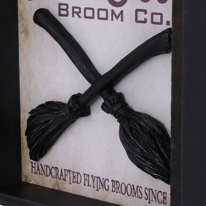 Настенное украшение "Hocus Pocus Broom Co" 20 см
